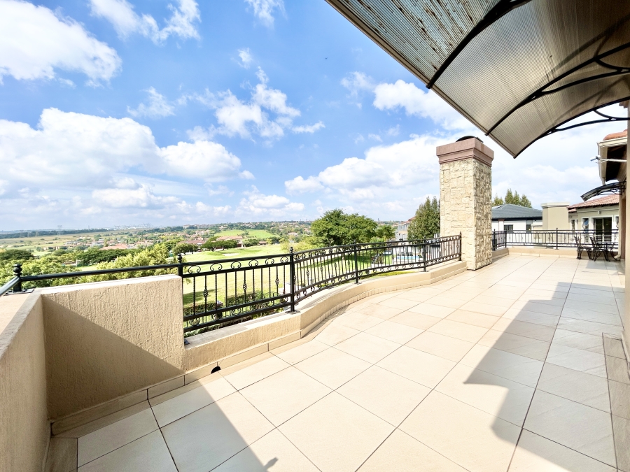 6 Bedroom Property for Sale in Blue Valley Golf Estate Gauteng