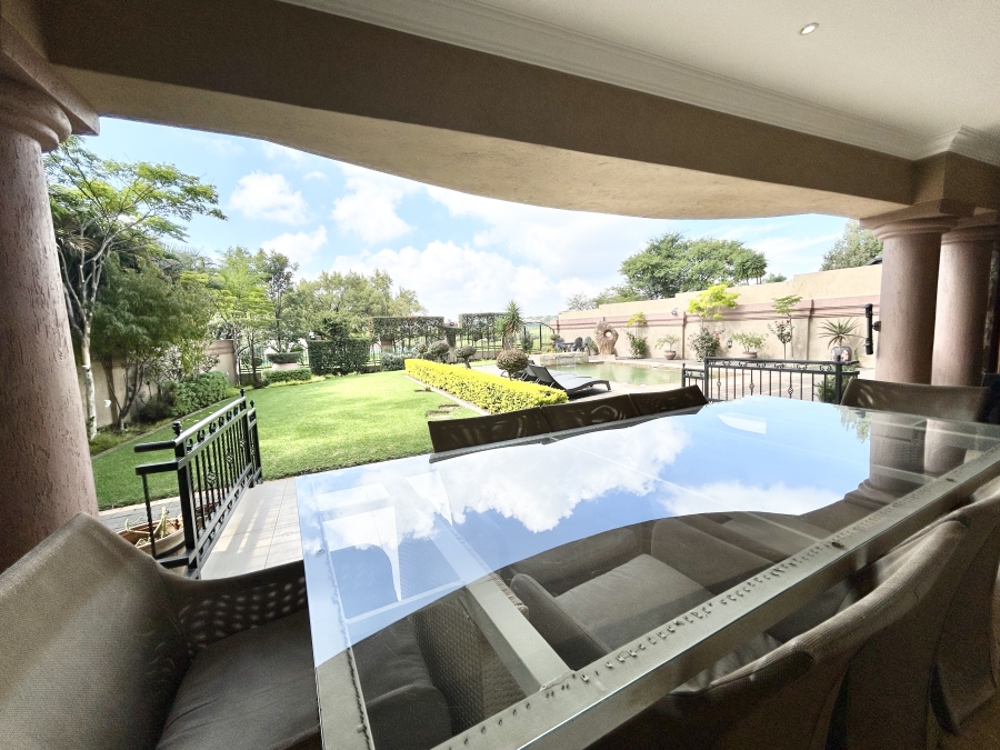 6 Bedroom Property for Sale in Blue Valley Golf Estate Gauteng