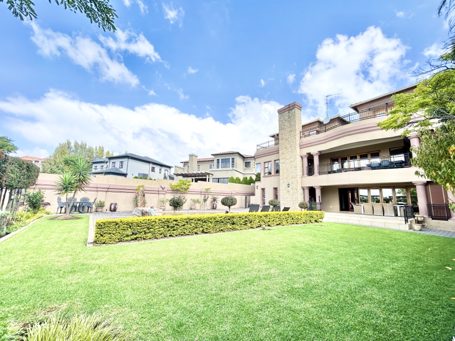 6 Bedroom Property for Sale in Blue Valley Golf Estate Gauteng