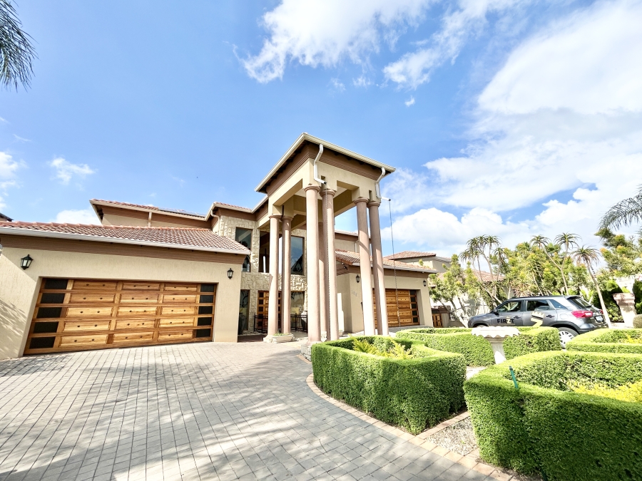 6 Bedroom Property for Sale in Blue Valley Golf Estate Gauteng