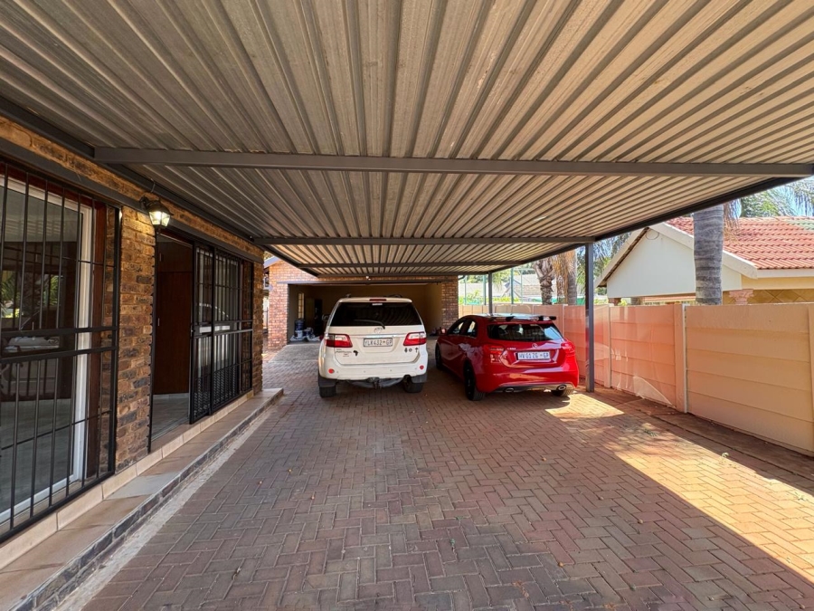 4 Bedroom Property for Sale in Wonderboom Gauteng