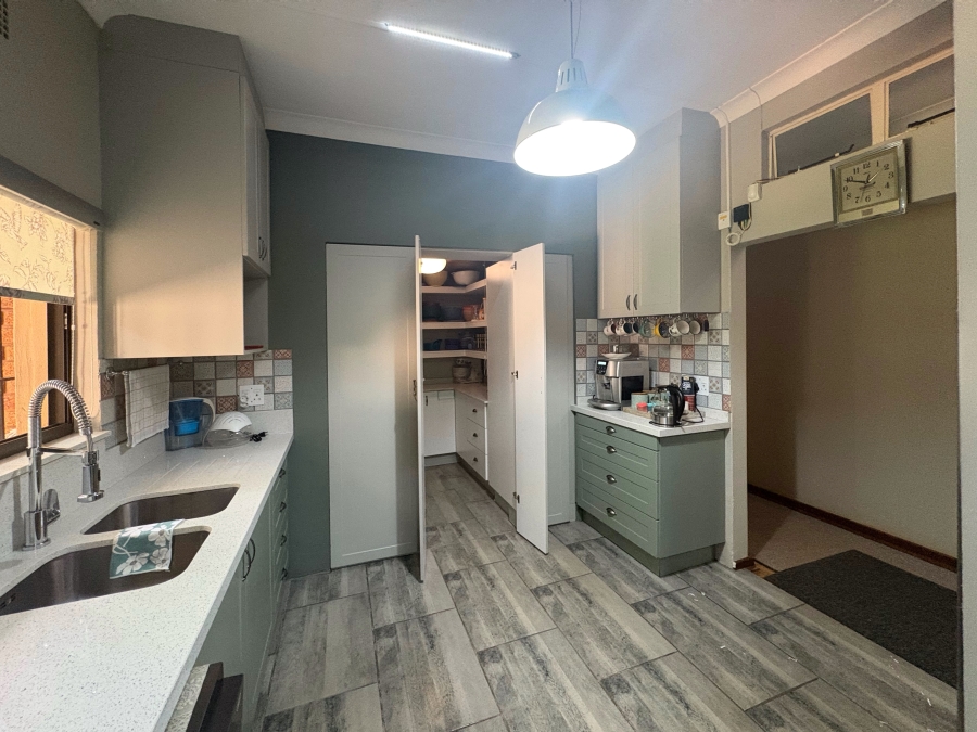 3 Bedroom Property for Sale in Pretoria North Gauteng