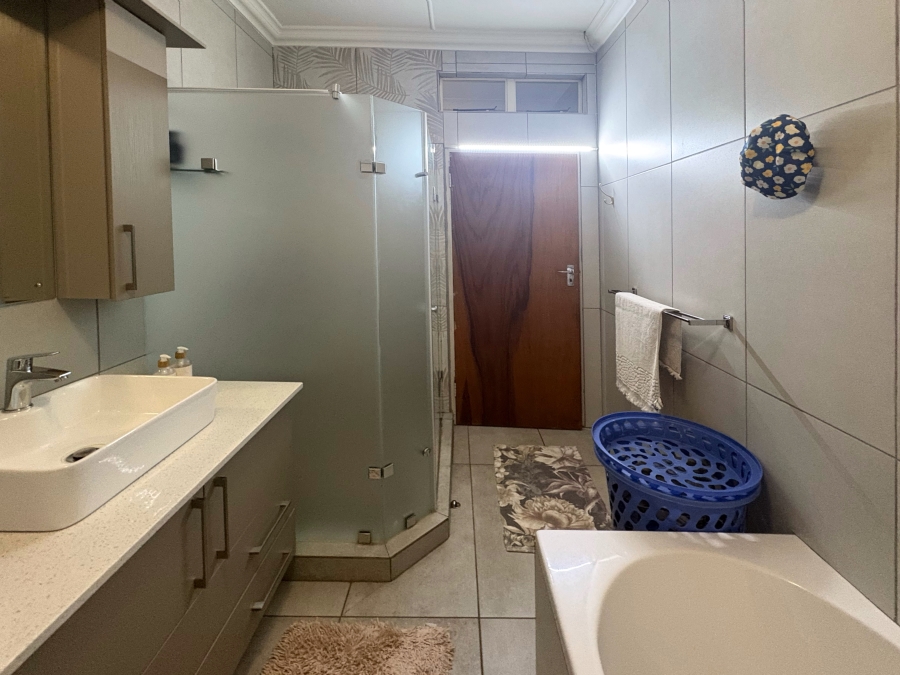 3 Bedroom Property for Sale in Pretoria North Gauteng
