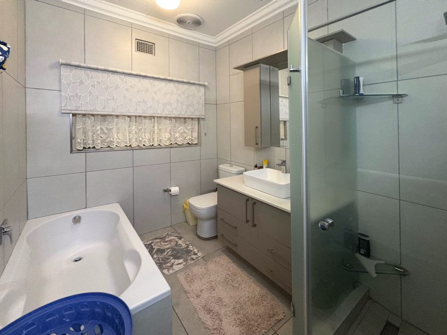 3 Bedroom Property for Sale in Pretoria North Gauteng