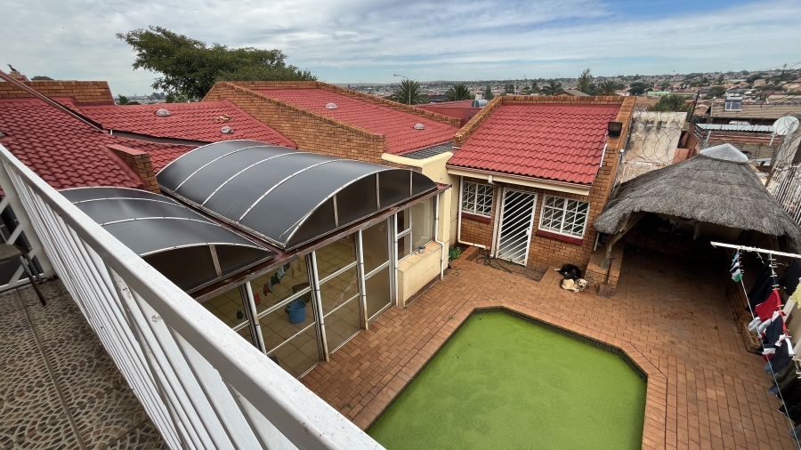 3 Bedroom Property for Sale in Lenasia South Gauteng