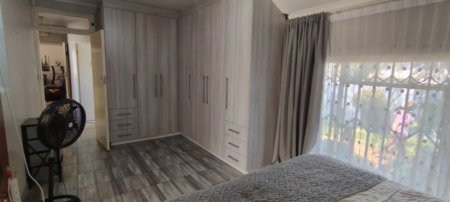 3 Bedroom Property for Sale in Verwoerdpark Gauteng