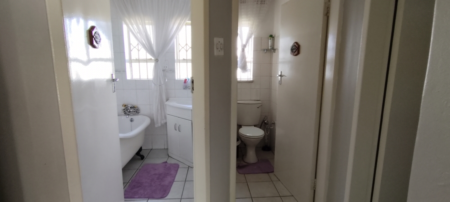 3 Bedroom Property for Sale in Verwoerdpark Gauteng