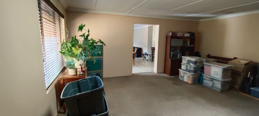3 Bedroom Property for Sale in Verwoerdpark Gauteng