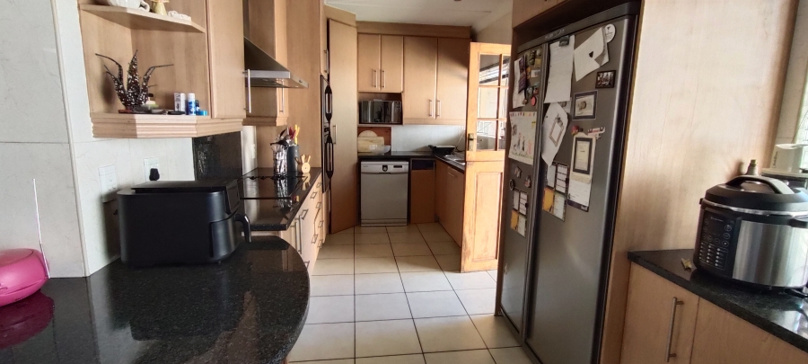 3 Bedroom Property for Sale in Verwoerdpark Gauteng