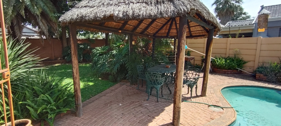 3 Bedroom Property for Sale in Verwoerdpark Gauteng