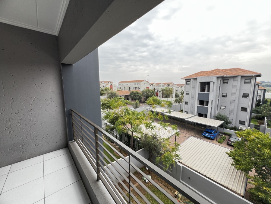 1 Bedroom Property for Sale in Lonehill Gauteng