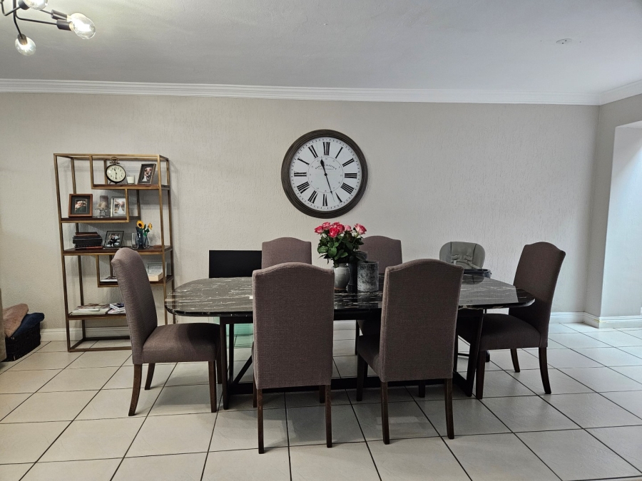 To Let 3 Bedroom Property for Rent in Atholl Gauteng