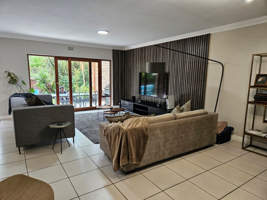 To Let 3 Bedroom Property for Rent in Atholl Gauteng