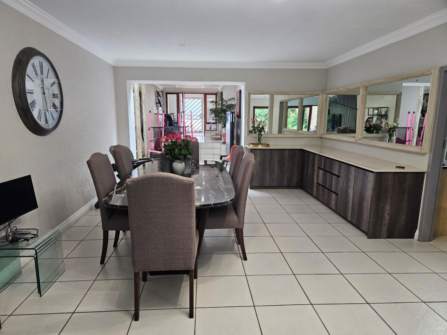 To Let 3 Bedroom Property for Rent in Atholl Gauteng