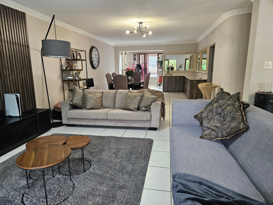 To Let 3 Bedroom Property for Rent in Atholl Gauteng
