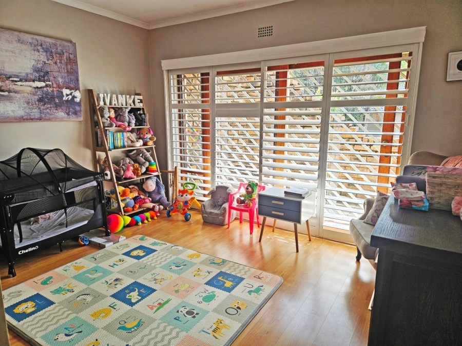 To Let 3 Bedroom Property for Rent in Atholl Gauteng