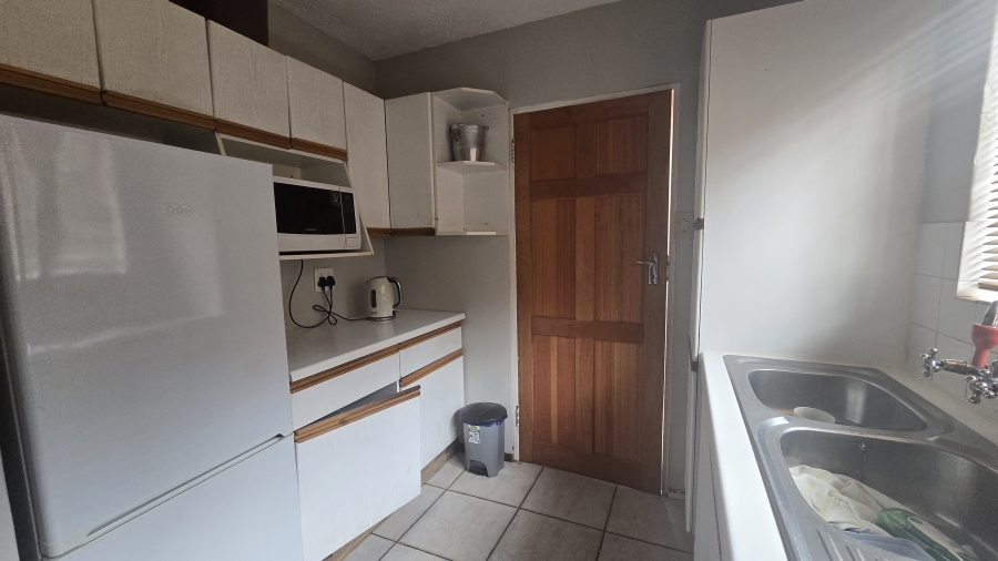 3 Bedroom Property for Sale in Garsfontein Gauteng