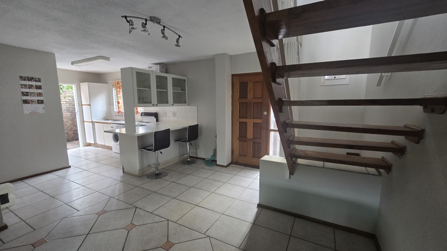 3 Bedroom Property for Sale in Garsfontein Gauteng