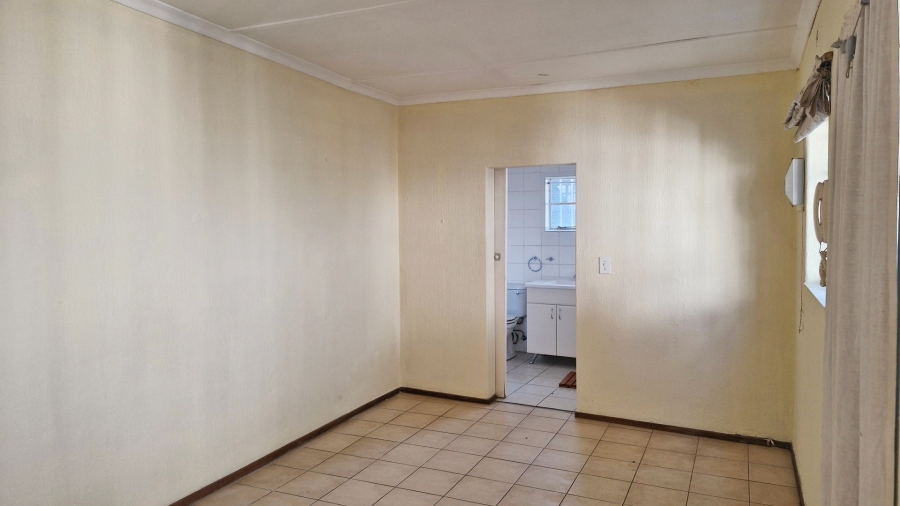 2 Bedroom Property for Sale in Auckland Park Gauteng