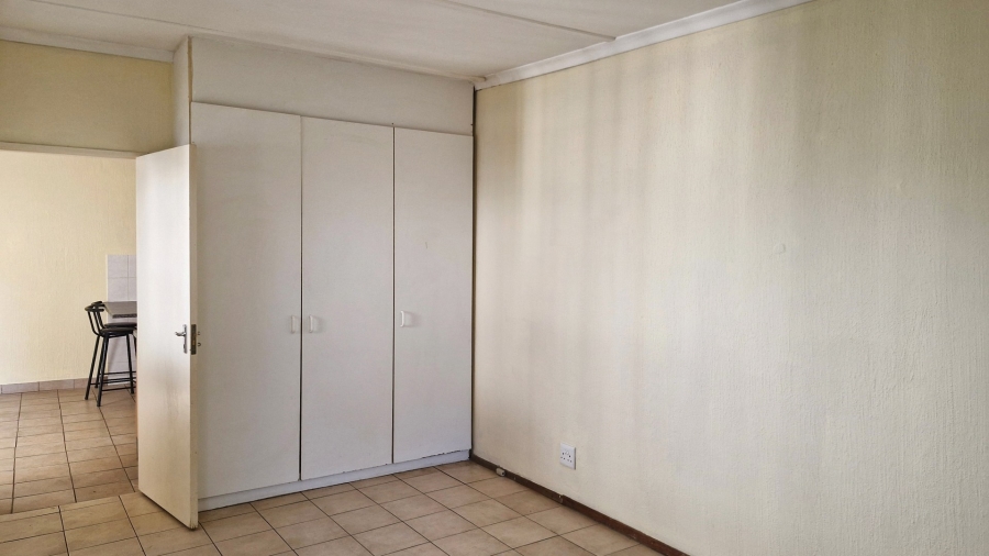 2 Bedroom Property for Sale in Auckland Park Gauteng