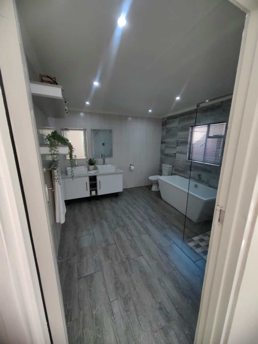 3 Bedroom Property for Sale in Vanderbijlpark SE 1 Gauteng