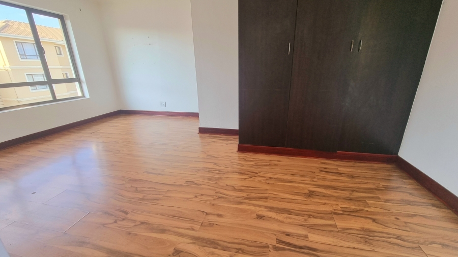 To Let 3 Bedroom Property for Rent in Halfway Gardens Gauteng