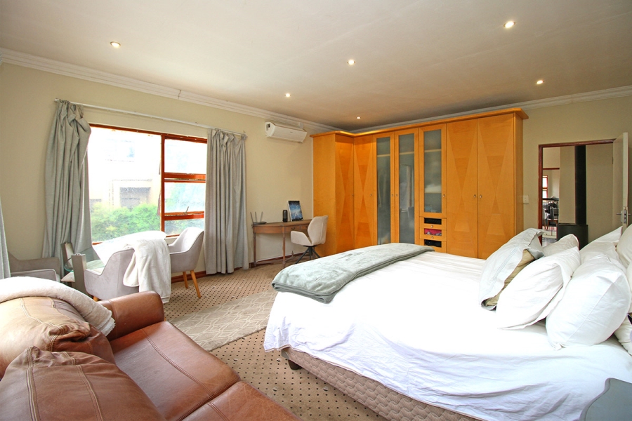 4 Bedroom Property for Sale in Kyalami Estates Gauteng