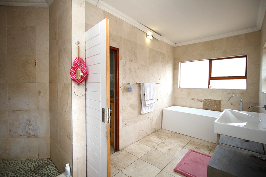 4 Bedroom Property for Sale in Kyalami Estates Gauteng