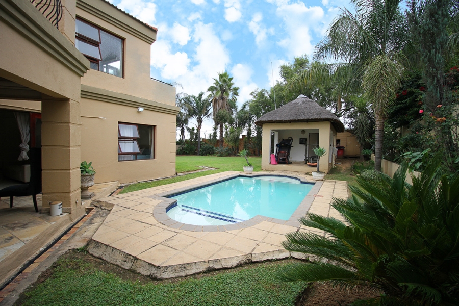 4 Bedroom Property for Sale in Kyalami Estates Gauteng