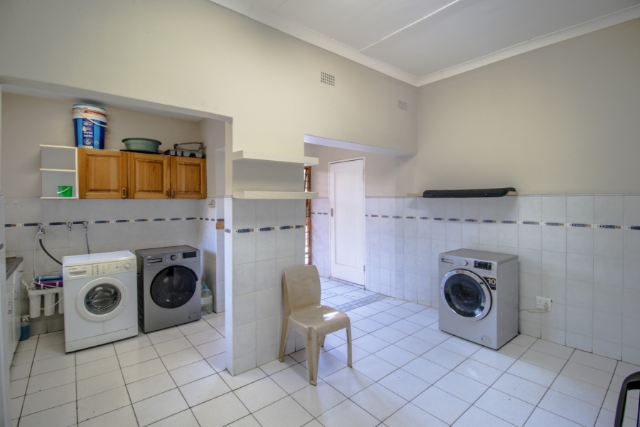 6 Bedroom Property for Sale in Greenside Gauteng