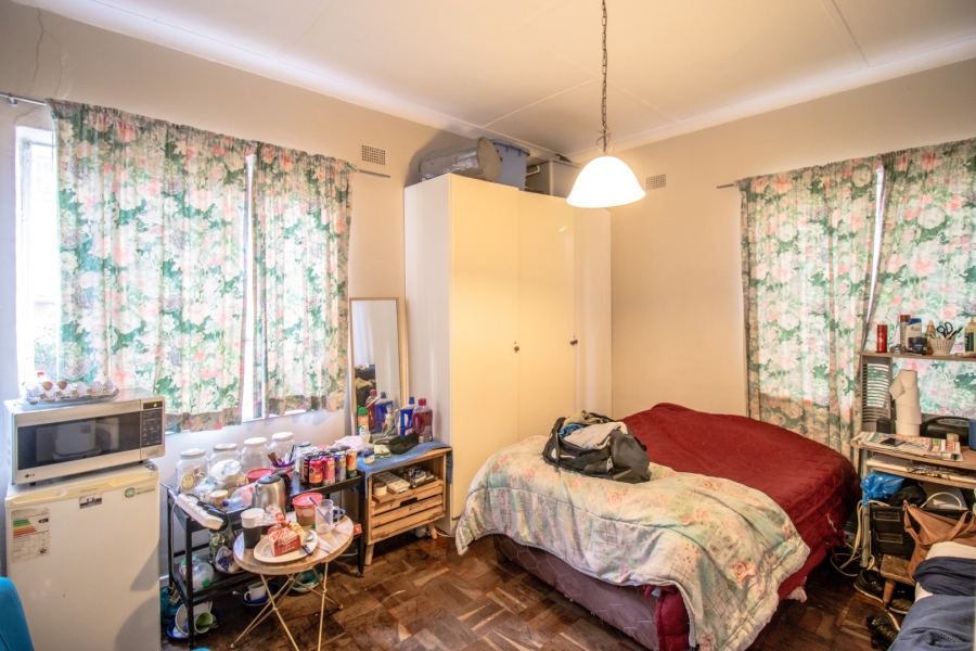 6 Bedroom Property for Sale in Greenside Gauteng