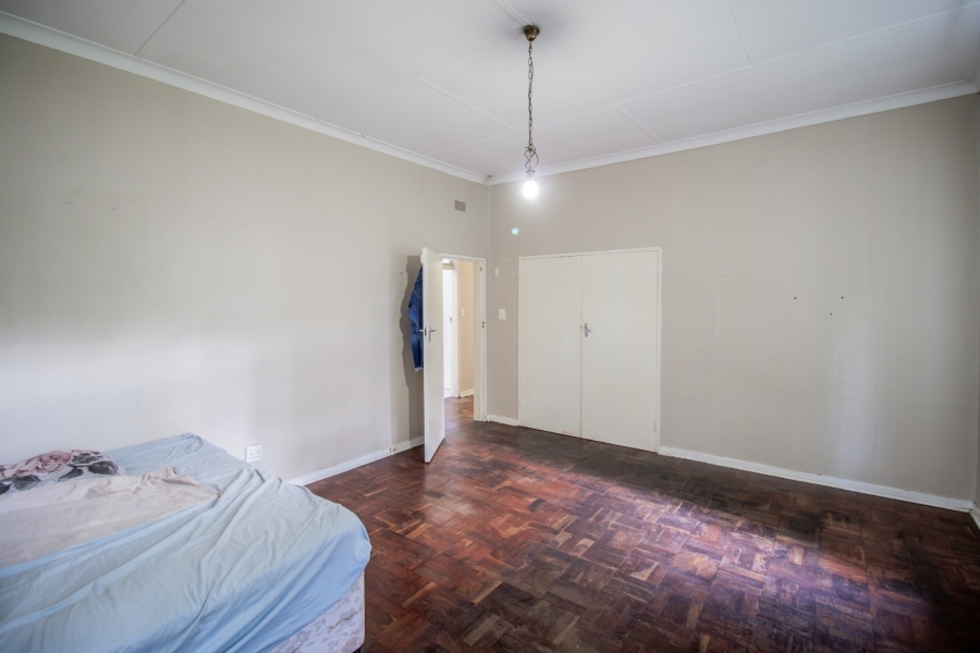6 Bedroom Property for Sale in Greenside Gauteng