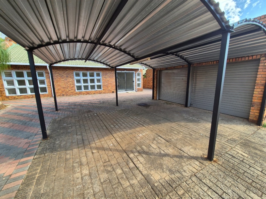 3 Bedroom Property for Sale in Annlin Gauteng