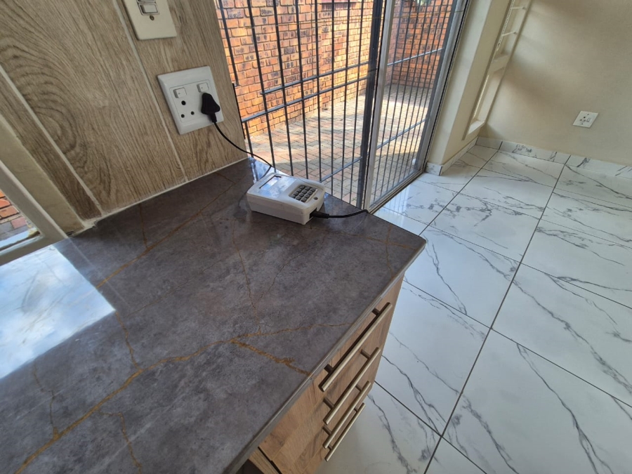 3 Bedroom Property for Sale in Annlin Gauteng
