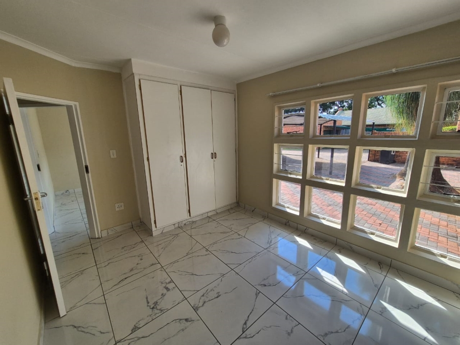 3 Bedroom Property for Sale in Annlin Gauteng