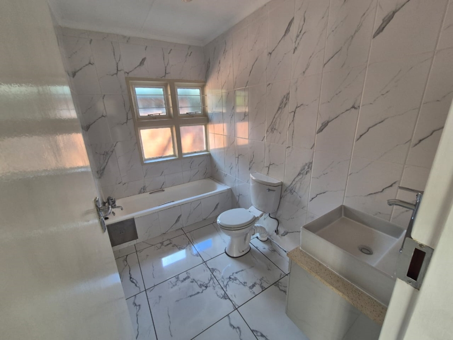 3 Bedroom Property for Sale in Annlin Gauteng