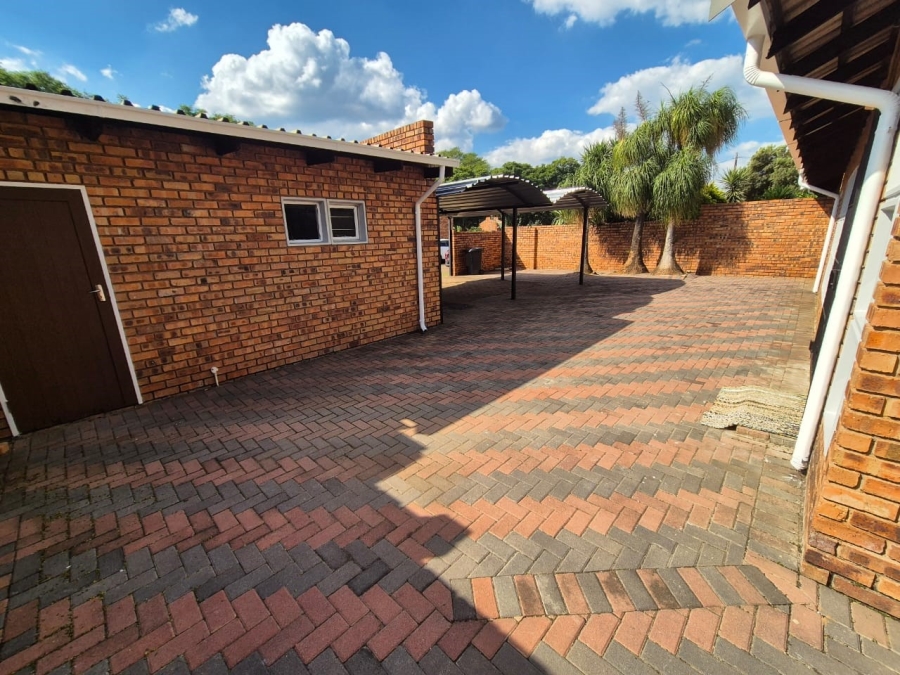 3 Bedroom Property for Sale in Annlin Gauteng
