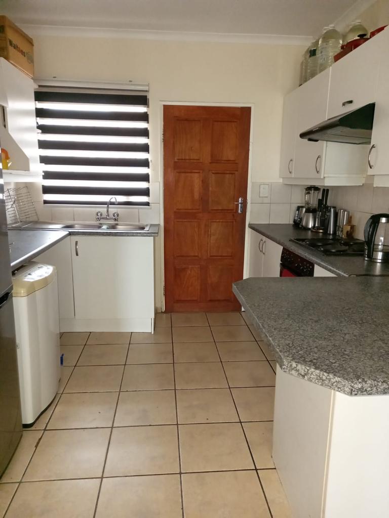 2 Bedroom Property for Sale in Little Falls Gauteng