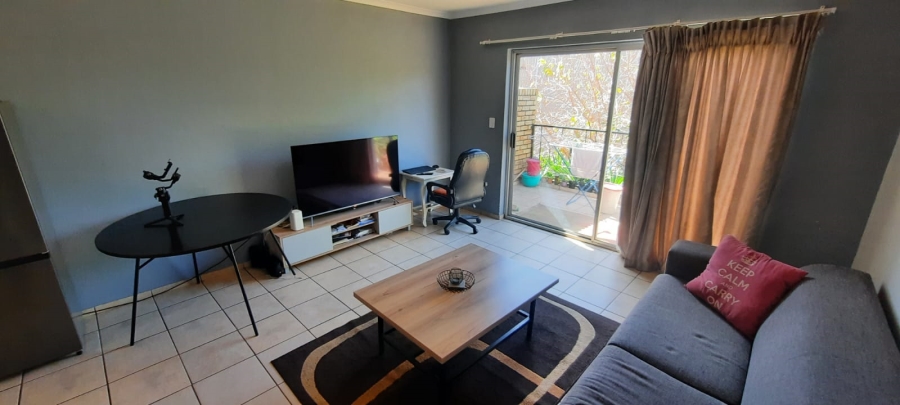 2 Bedroom Property for Sale in Little Falls Gauteng