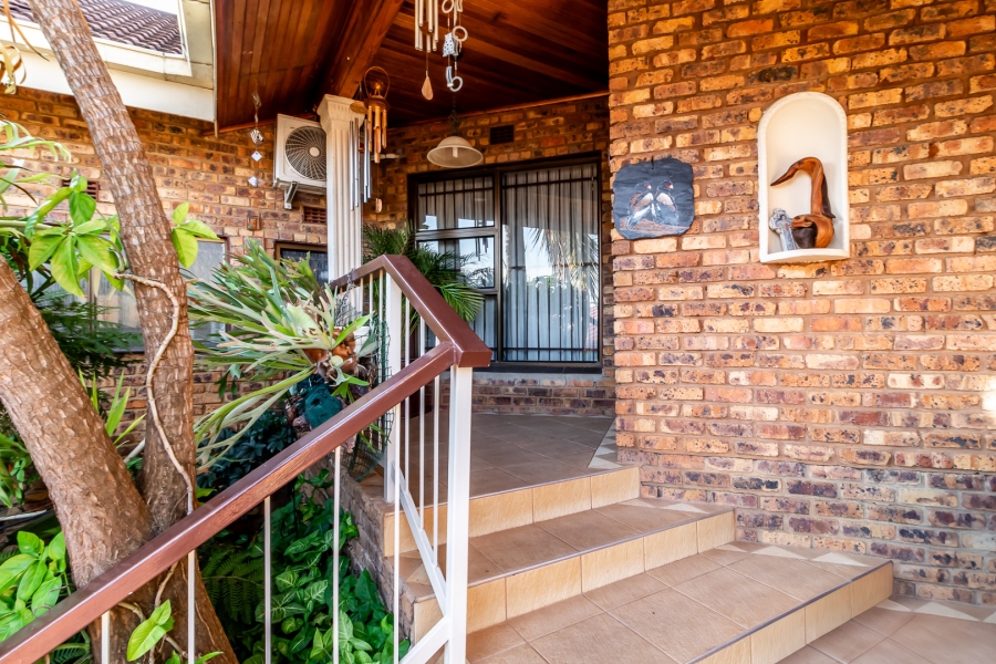 4 Bedroom Property for Sale in Wonderboom South Gauteng