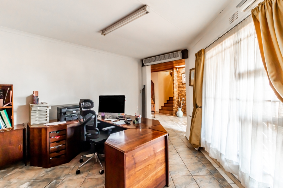 4 Bedroom Property for Sale in Wonderboom South Gauteng