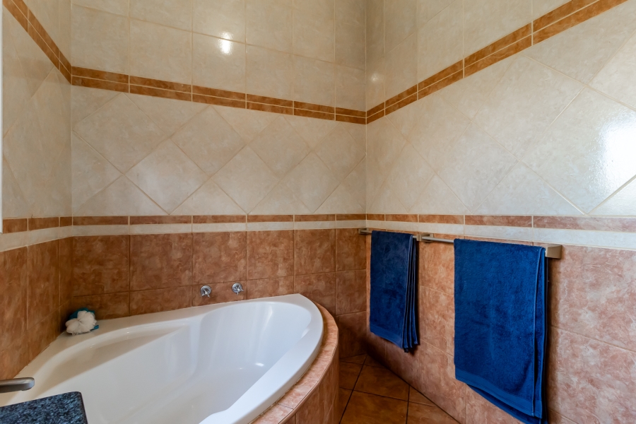 4 Bedroom Property for Sale in Wonderboom South Gauteng