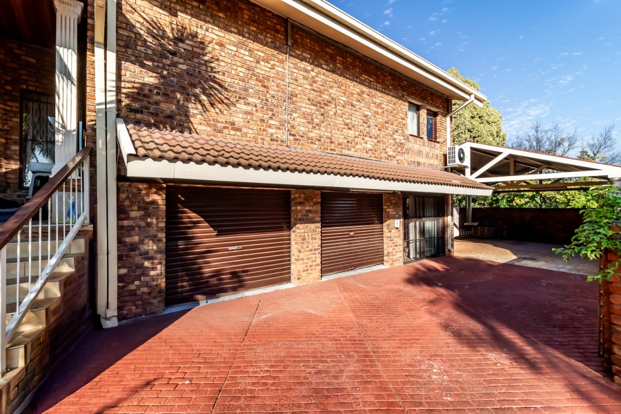 4 Bedroom Property for Sale in Wonderboom South Gauteng