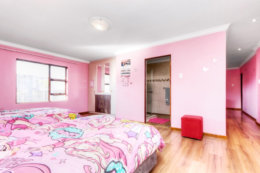 5 Bedroom Property for Sale in Kyalami Gauteng
