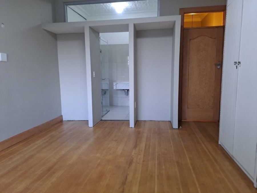 3 Bedroom Property for Sale in Fairwood Gauteng