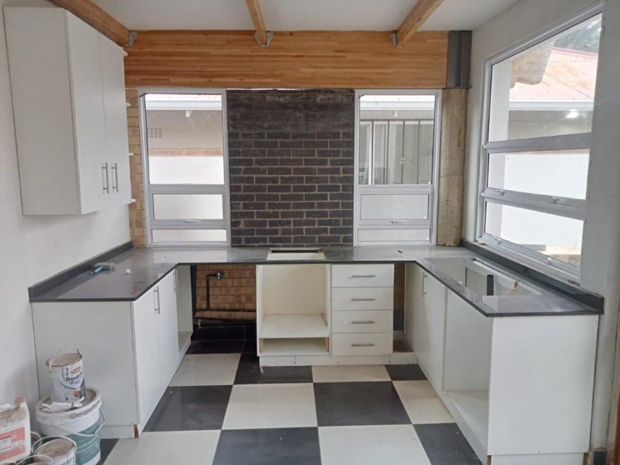 3 Bedroom Property for Sale in Fairwood Gauteng