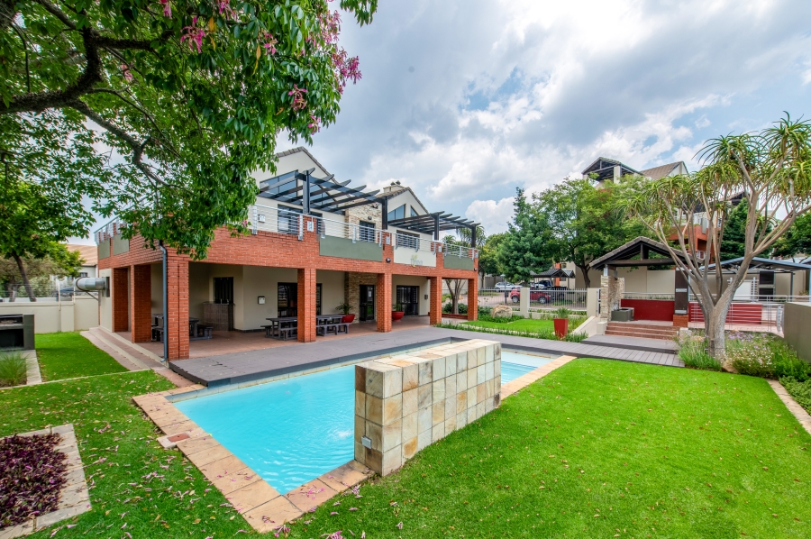 2 Bedroom Property for Sale in Lonehill Gauteng