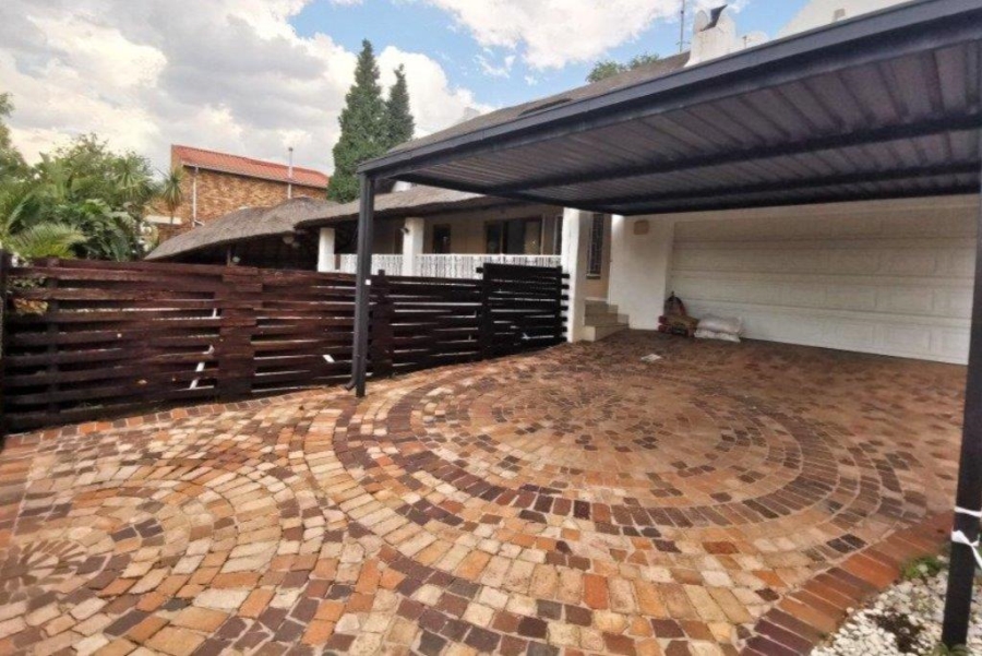 4 Bedroom Property for Sale in Marais Steyn Park Gauteng