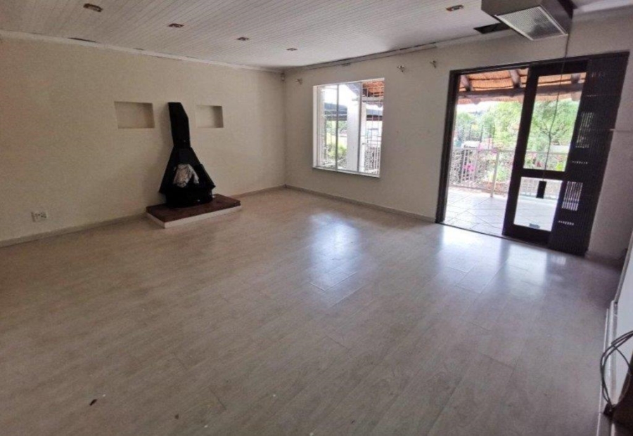 4 Bedroom Property for Sale in Marais Steyn Park Gauteng
