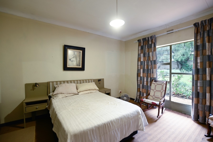 6 Bedroom Property for Sale in Kameeldrift West Gauteng